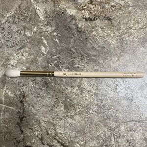 ZOEVA‎ 228 Luxe Crease Screen Queen Makeup Brush